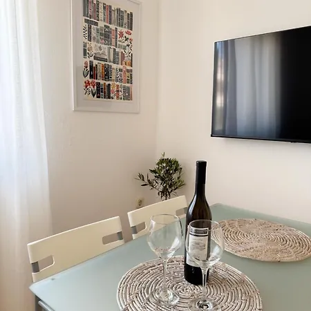 Apartment Mjesec